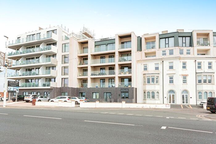 1 Bedroom Flat For Sale In - New South Promenade, Blackpool, Lancashire, FY4
