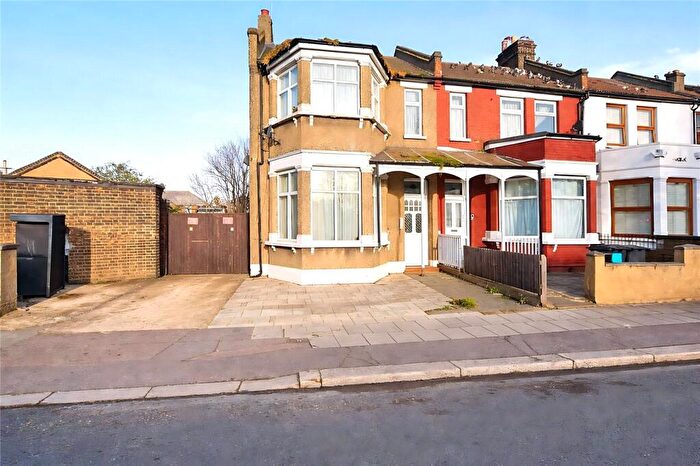 1 Bedroom Apartment To Rent In Barley Lane, Ilford, IG3