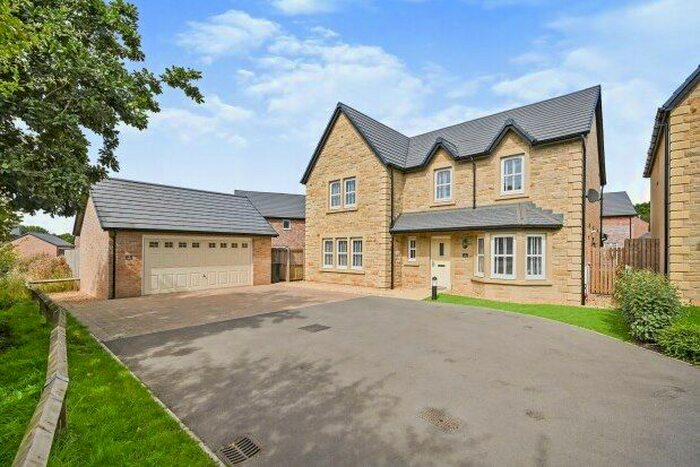 5 Bedroom Detached House To Rent In Witton Road, Preston, PR2