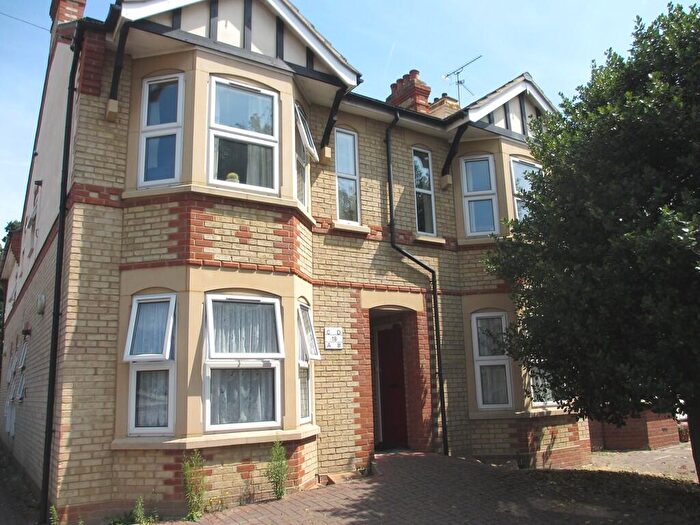 1 Bedroom Flat To Rent In Ashingdon Road, Rochford, SS4