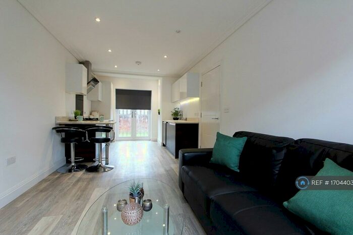 1 Bedroom Flat To Rent In Oxford Road, Reading, RG1