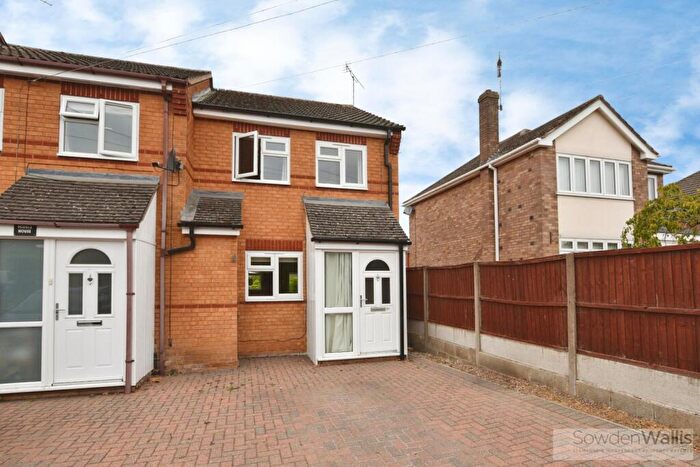 2 Bedroom End Of Terrace House For Sale In Trinity Road, Stamford, PE9