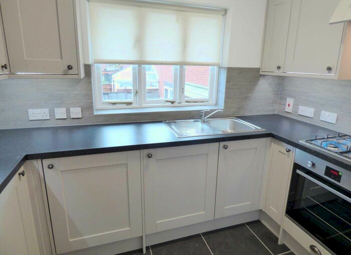 1 Bedroom Flat To Rent In Elder Way, Greater Leys OX4