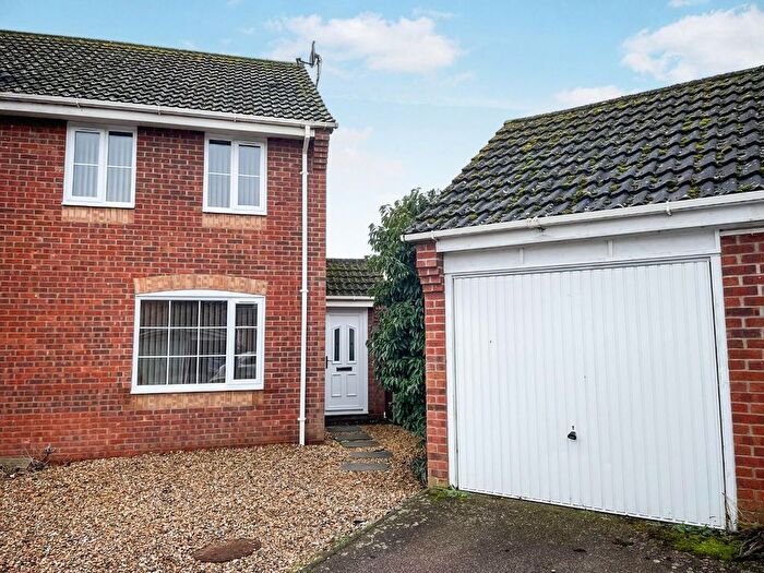 2 Bedroom End Of Terrace House For Sale In Bluebell Walk, Brandon, IP27