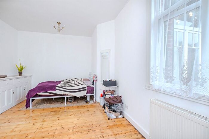 Studio To Rent In Becmead Avenue, Streatham, Lambeth, London, SW16