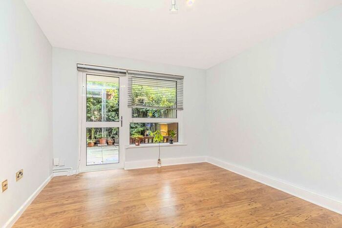 2 Bedroom Flat To Rent In St. John's Grove, London, N19