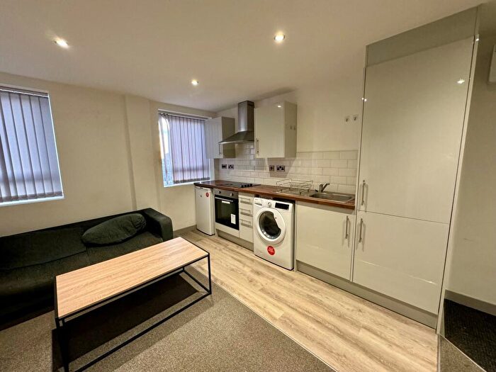 1 Bedroom Apartment To Rent In South Street, Hull, HU1