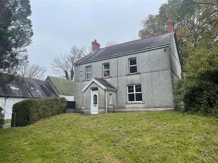 3 Bedroom Detached House To Rent In Wernddu Road, Ammanford, SA18