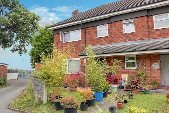 1 Bedroom Flat To Rent In Woodland Court, Alsager, Stoke-On-Trent, ST7