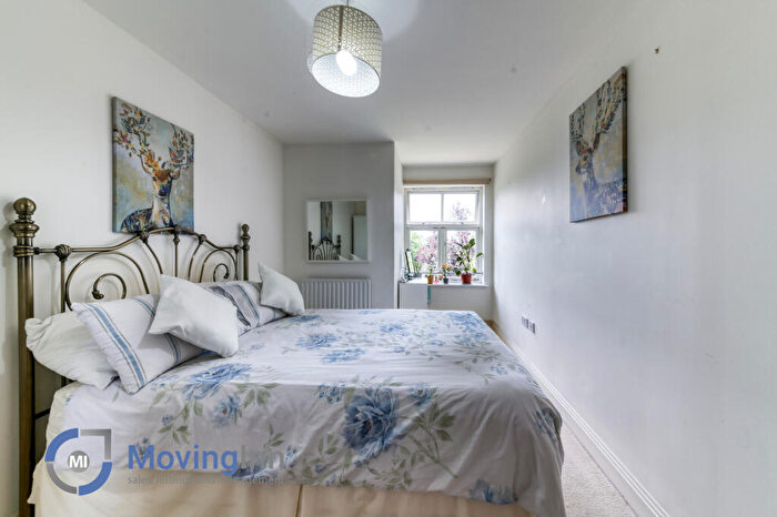 2 Bedroom Apartment For Sale In Ashman Court, Pampisford Road, South Croydon, Surrey, CR2