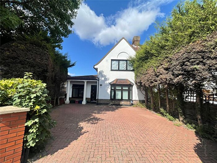 1 Bedroom Flat To Rent In North Hyde Lane, Hounslow, Gretaer London, TW5