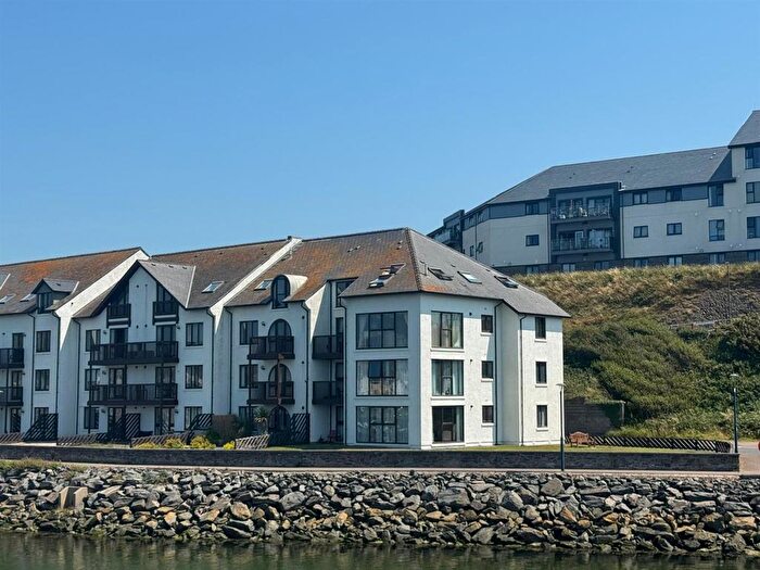 2 Bedroom Flat For Sale In Y Lanfa, Trefechan, Aberystwyth, SY23