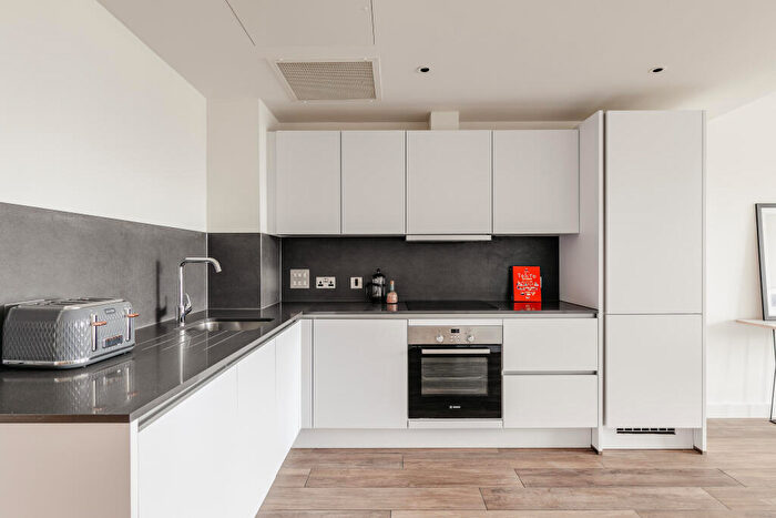 1 Bedroom Apartment To Rent In Three Colts Lane, London, E2
