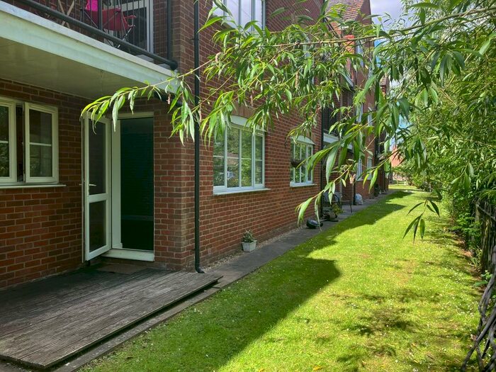 2 Bedroom Ground Flat To Rent In Coney Lane, Coventry, West Midlands, CV6