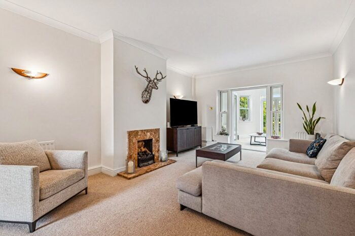5 Bedroom Semi-Detached House To Rent In Wyatt Drive, Barnes, SW13