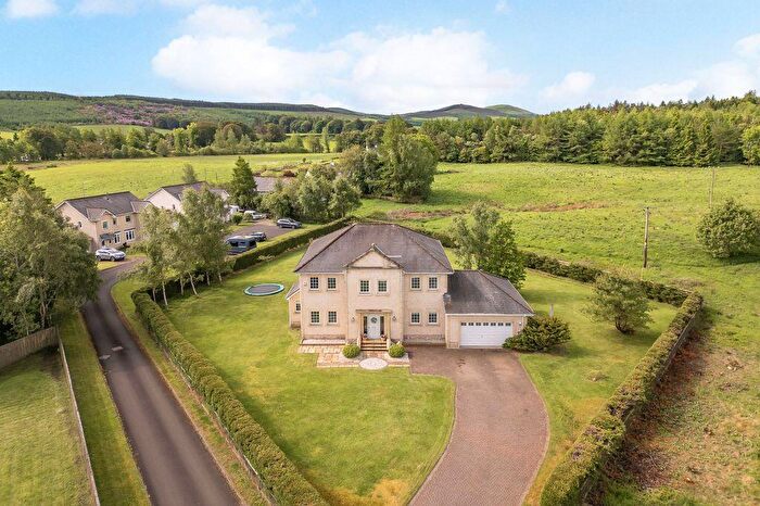 5 Bedroom Detached House For Sale In Carmaben Brae, Dolphinton, West Linton, EH46
