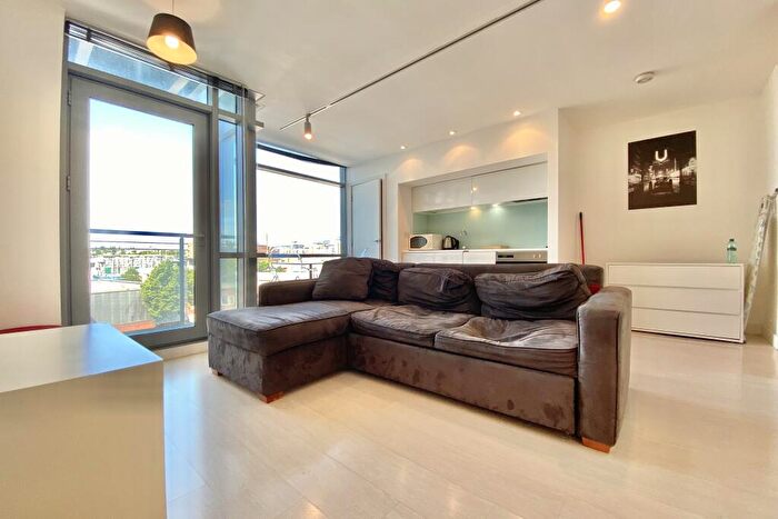 Apartment To Rent In Manor Mills, Ingram Street, Leeds, West Yorkshire, LS11
