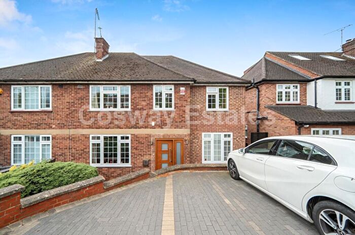 5 Bedroom Semi Detached House For Sale In The Reddings, Mill Hill, NW7