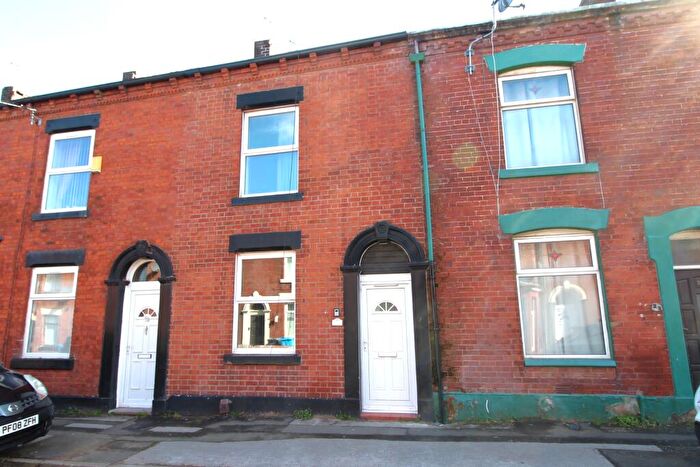 2 Bedroom Terraced House To Rent In Hanson Street, Oldham, OL4