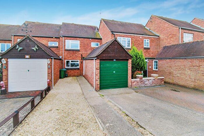 2 Bedroom Terraced House For Sale In Long Crendon, HP18