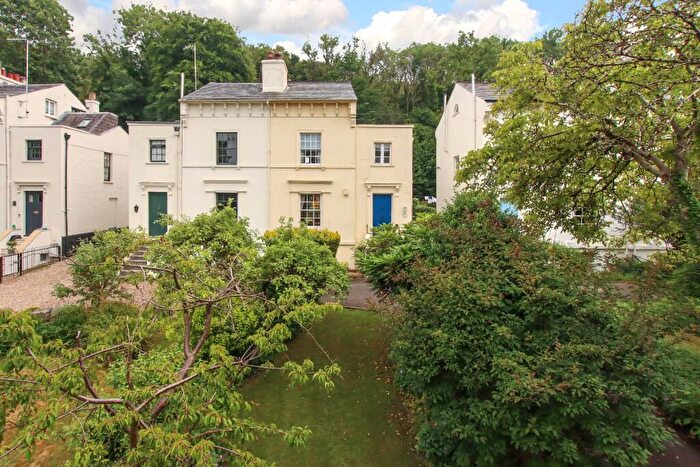 4 Bedroom Semi-Detached House For Sale In Roughdown Villas Road, Felden, Hemel Hempstead, Hertfordshire, HP3