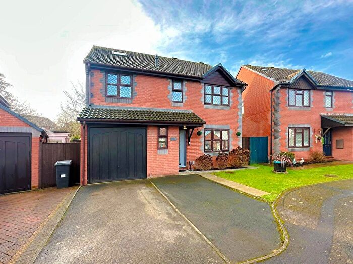 4 Bedroom Detached House For Sale In Martlet Close, Melksham, Wiltshire, SN12