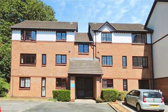 2 Bedroom Flat For Sale In Crabtree Close, Plymouth, Devon, PL3