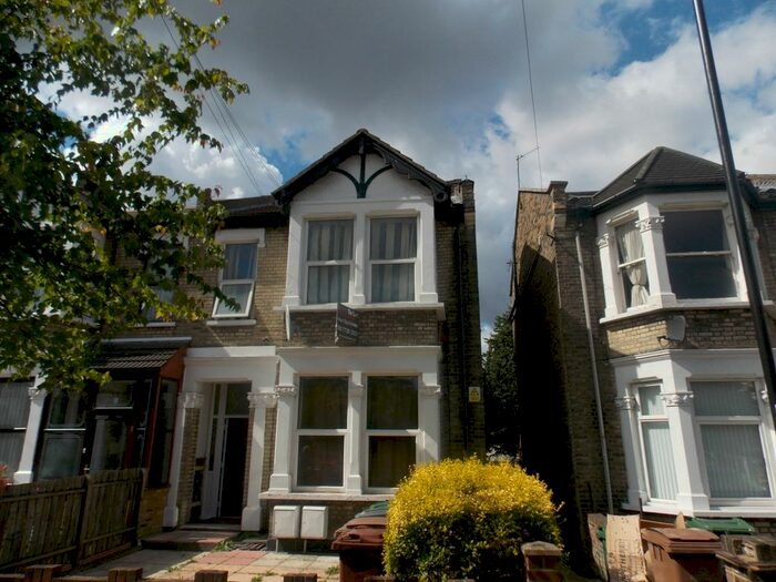 Studio To Rent In Poppleton Road, Leytonstone, E11