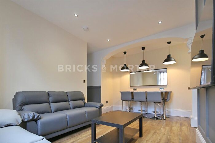 5 Bedroom Terraced House To Rent In Chillingham Road, Heaton, Newcastle Upon Tyne, NE6