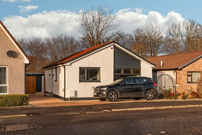 3 Bedroom Detached Bungalow For Sale In Rowantree Avenue, Currie, EH14