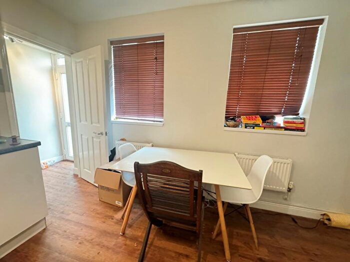 1 Bedroom Flat To Rent In Fortune Green Road, West Hampstead, NW6