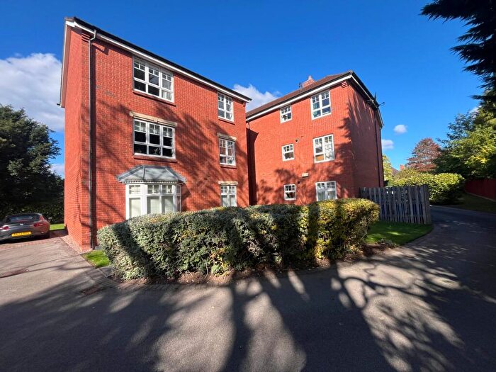 2 Bedroom Flat To Rent In Thorpe Court, Solihull, West Midlands, B91