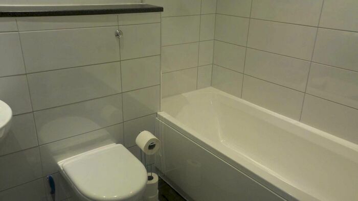 2 Bedroom Flat To Rent In Water Street, Castlefield, M3
