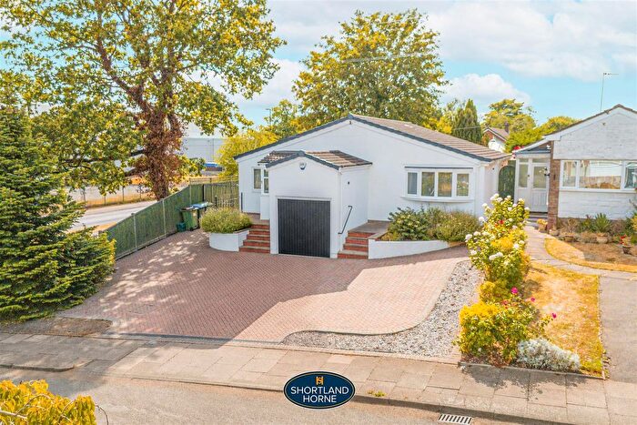 2 Bedroom Detached Bungalow For Sale In Treedale Close, Tile Hill, Coventry, CV4