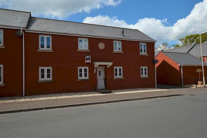 2 Bedroom Detached House To Rent In Culm Grove, Exeter, EX2