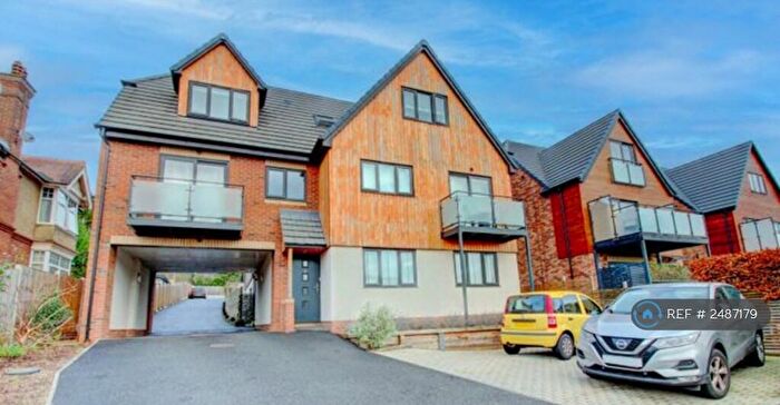 1 Bedroom Flat To Rent In West Wycombe Road, High Wycombe, HP12
