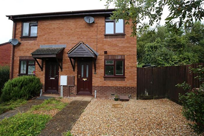 2 Bedroom House To Rent In Magnolia Court, Tiverton, EX16