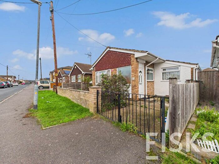 2 Bedroom Bungalow For Sale In Denham Road, Canvey Island, SS8