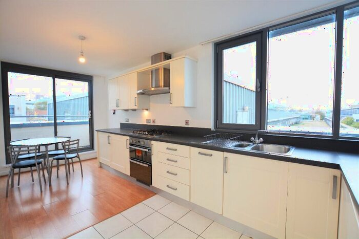 3 Bedroom Maisonette To Rent In Jubilee Street, BN1