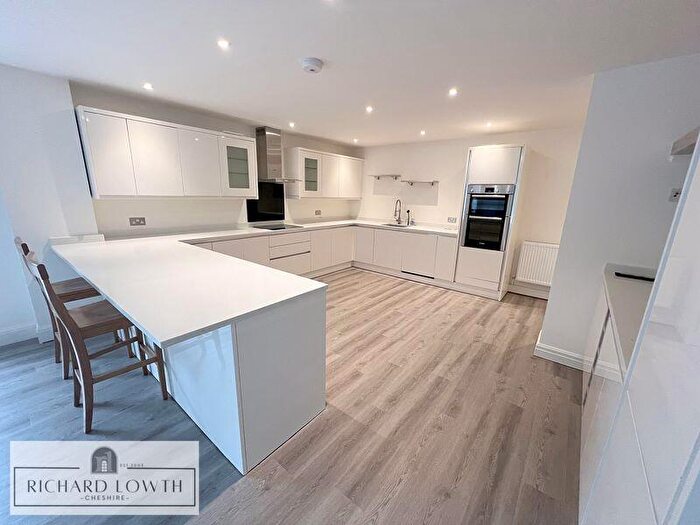 2 Bedroom Apartment For Sale In Park Lane, Poynton, SK12