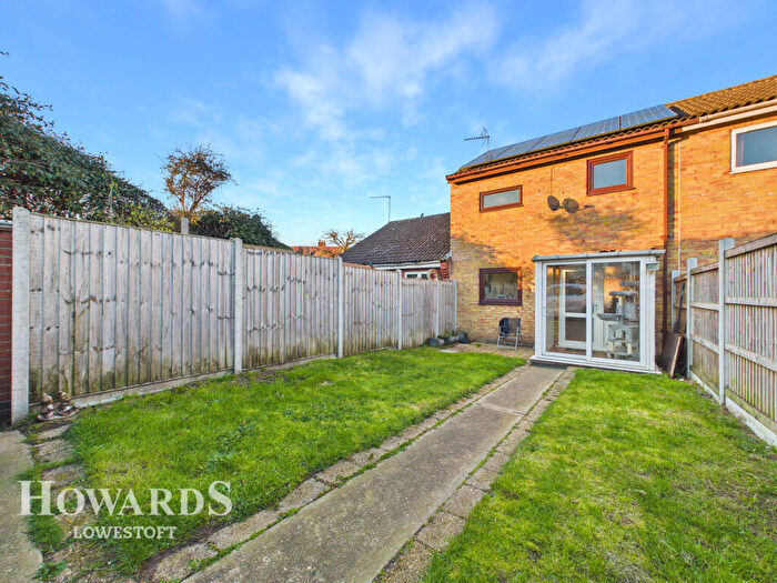 2 Bedroom Terraced House For Sale In Mylodon Road, Lowestoft, NR32