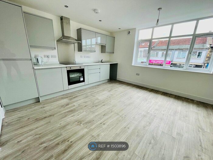 1 Bedroom Flat To Rent In Two Mile Hill Road, Bristol, BS16