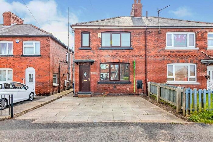 3 Bedroom Semi-Detached House To Rent In Birkwood Avenue, Cudworth, Barnsley, South Yorkshire, S72