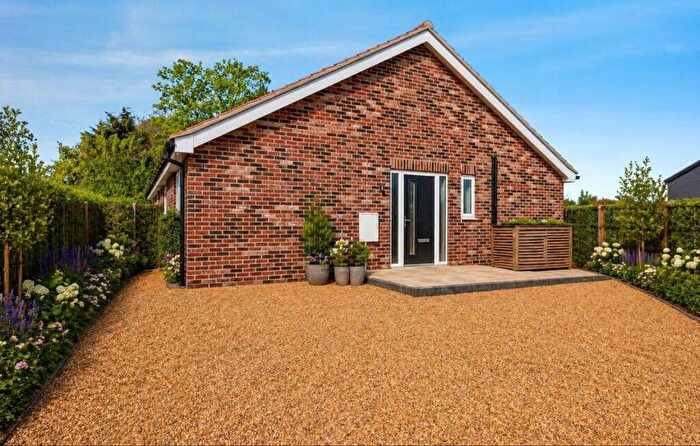 2 Bedroom Semi-Detached Bungalow For Sale In Sutton Crescent, Freethorpe, Norwich, NR13