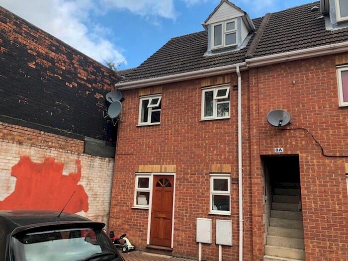 1 Bedroom Flat To Rent In Edmund Street, Kettering, NN16