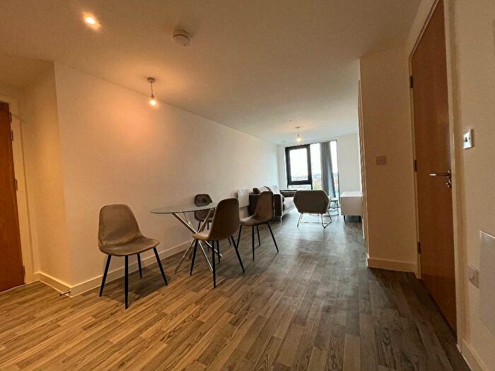 1 Bedroom Apartment To Rent In Stockport Road, Ardwick, Manchester, M13