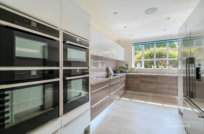 4 Bedroom Detached House For Sale In Abbey Wood, Sunningdale, Ascot, Berkshire, SL5