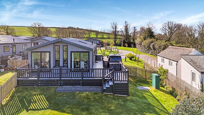 2 Bedroom Detached Bungalow For Sale In Lanteglos, Penmarlam Lodge Retreat, PL23