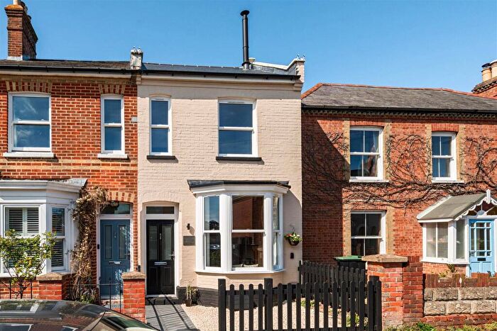 2 Bedroom Terraced House To Rent In Western Road, Lymington, SO41
