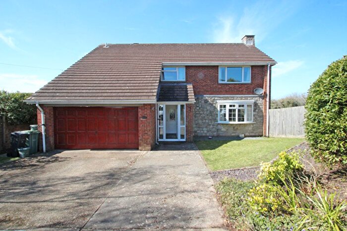 4 Bedroom Detached House To Rent In A Staplers Road, Newport, Isle Of Wight, PO30